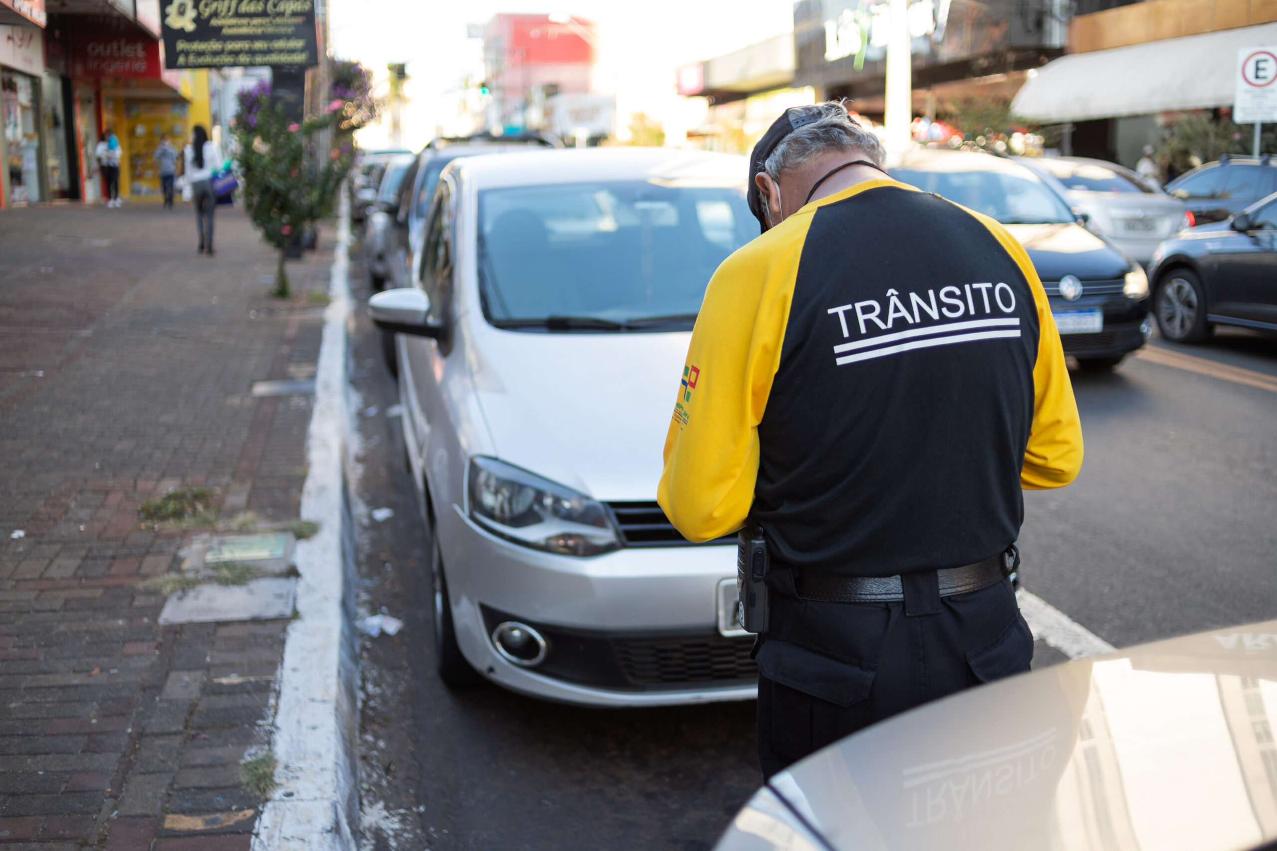 Carros não serão mais multados no Brasil? Projeto de lei pode mudar tudo