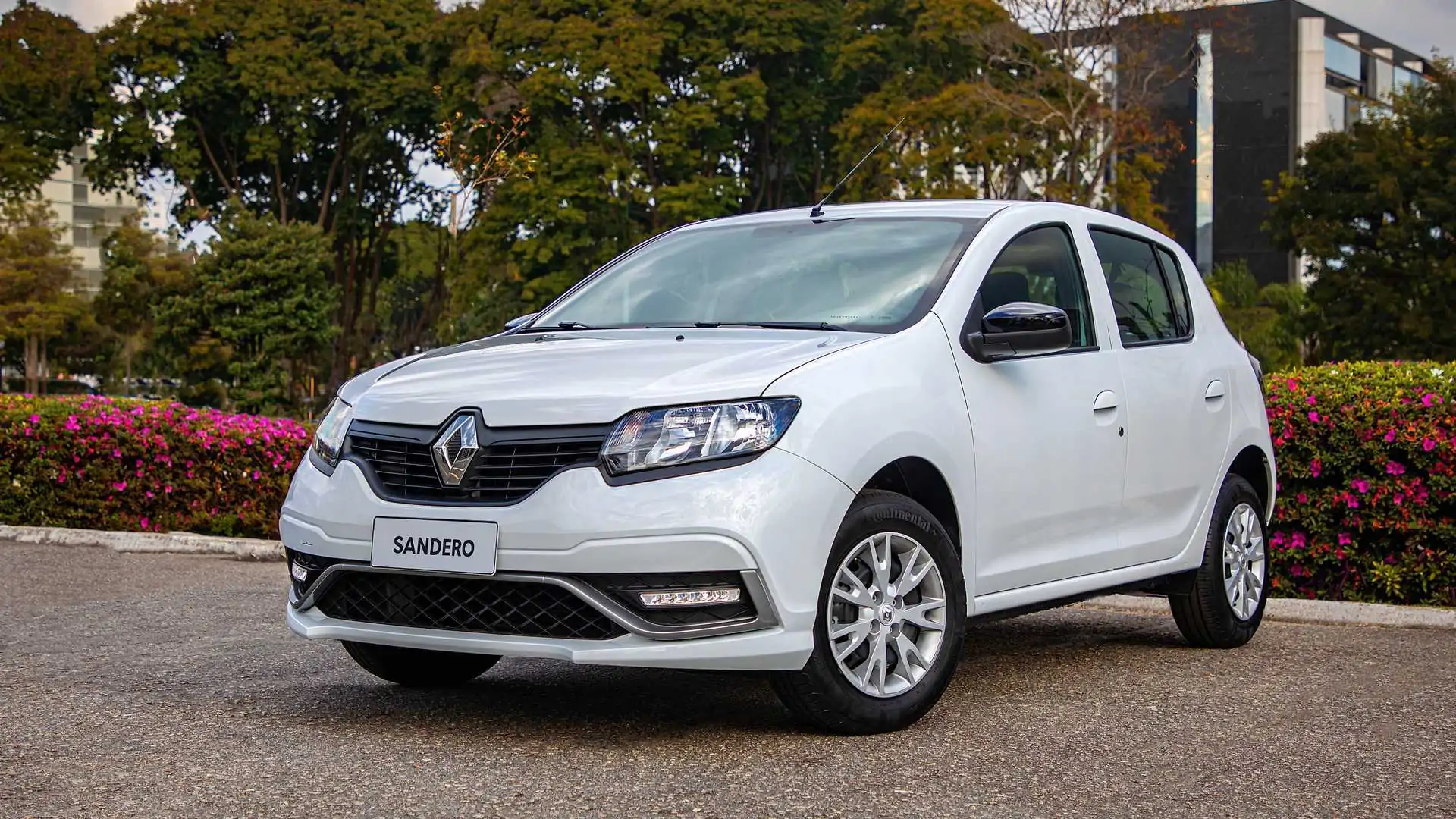 Renault tira de linha carro que terminou o ano em destaque entre os usados