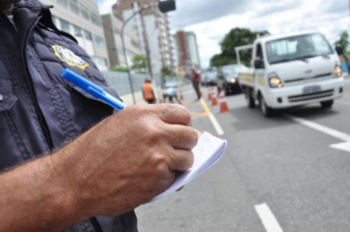 4 infrações de trânsito que os ‘bons motoristas’ assumem cometer