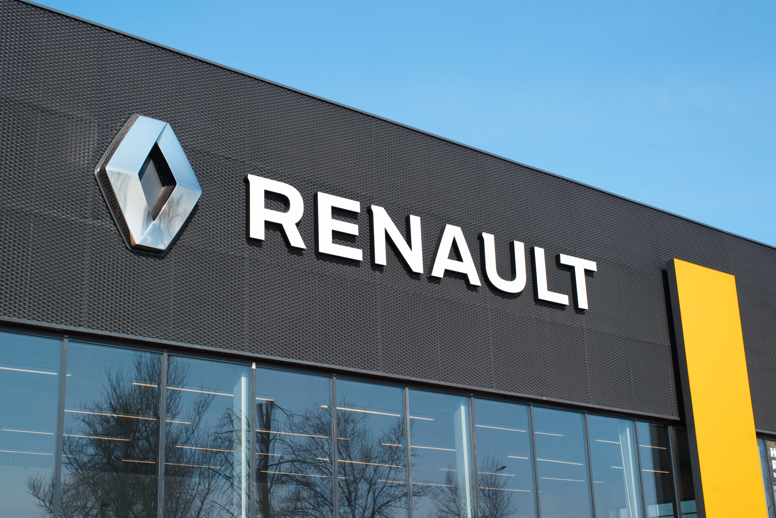 Renault desenvolve SUV médio nacional com versão híbrida flex