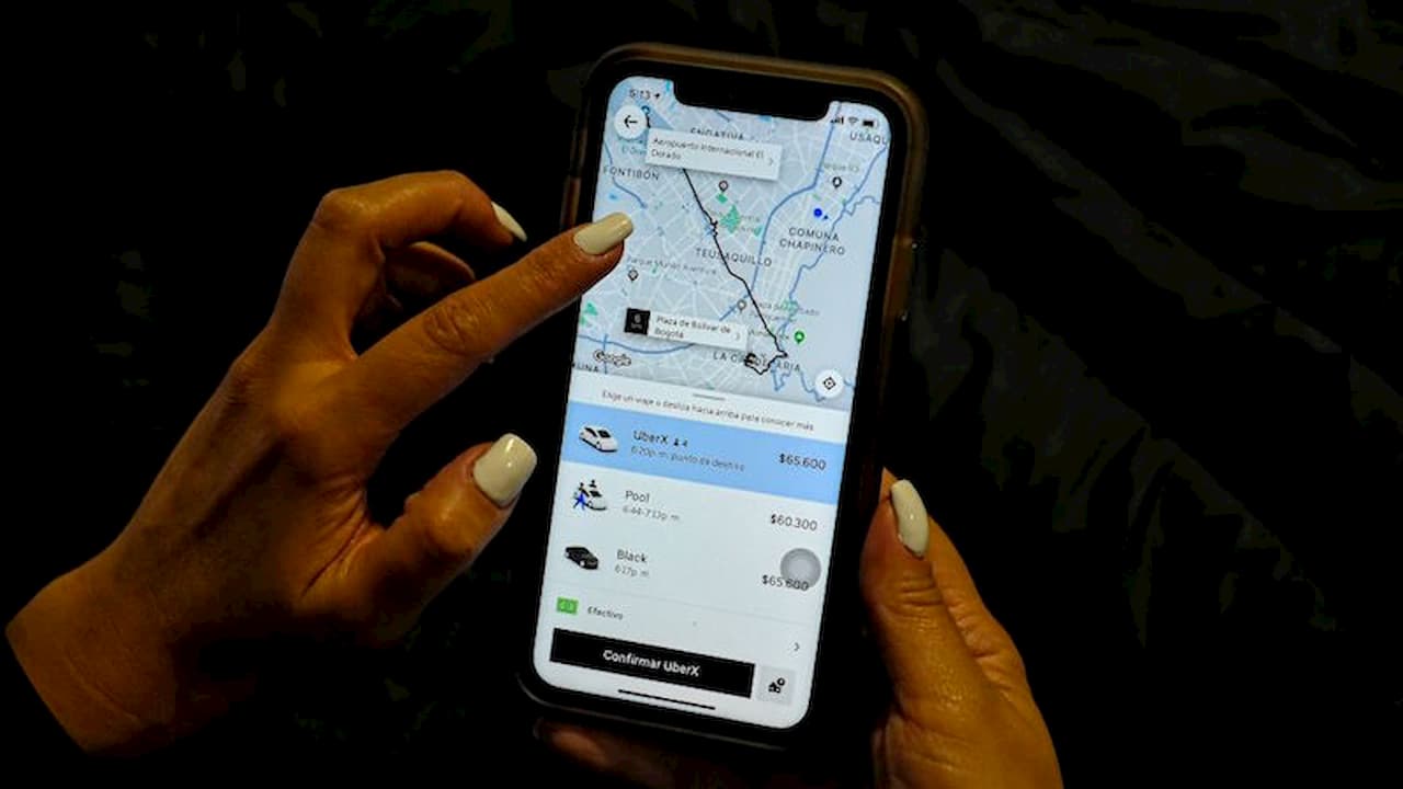 Quanto fatura por dia um motorista de aplicativo? Uber responde em vídeo