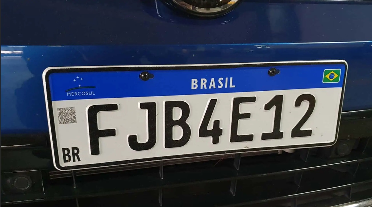 Quanto custa a placa Mercosul e quando é obrigatório trocar?