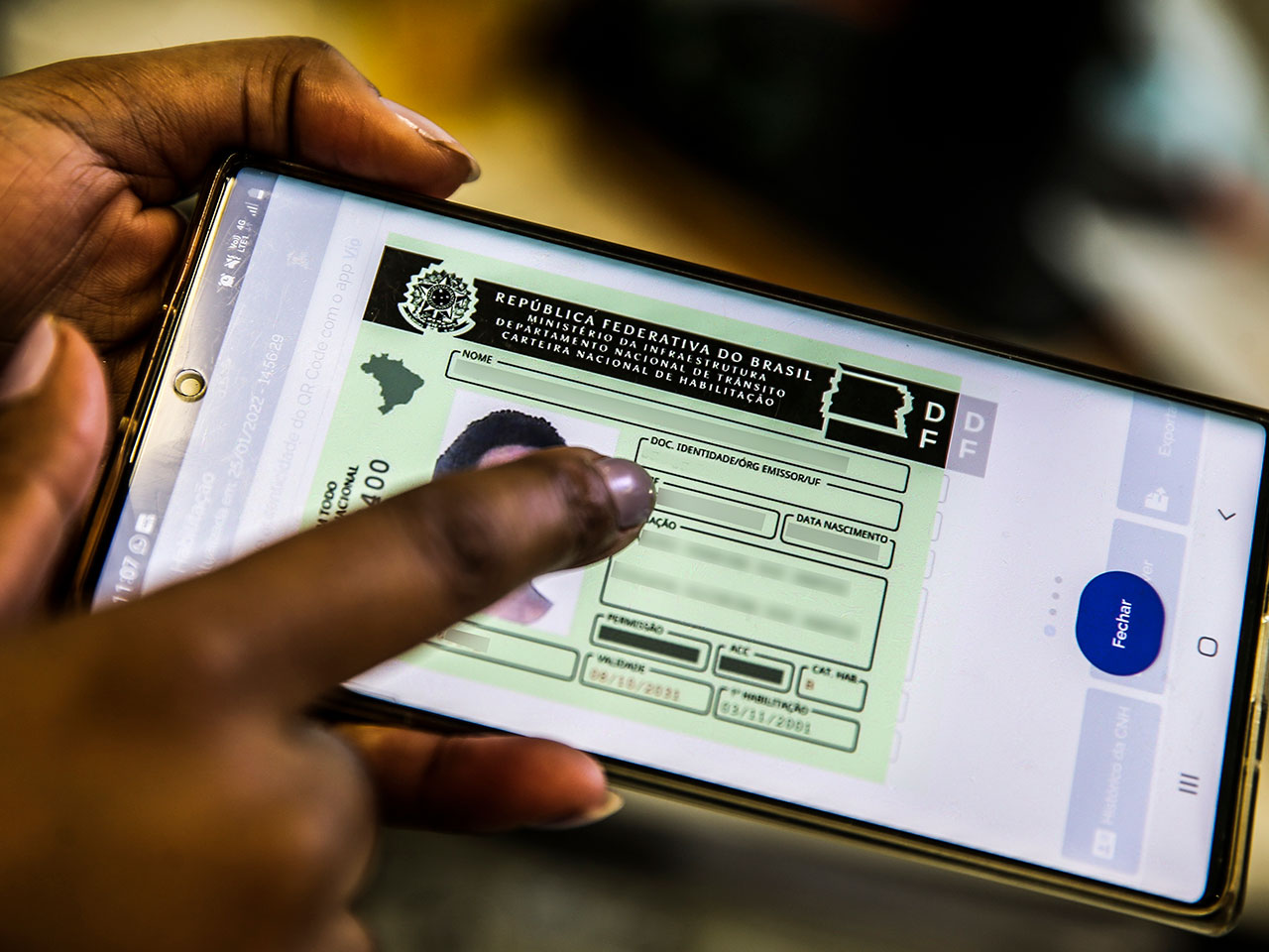 CNH na palma da mão: como conseguir a primeira habilitação pelo app do governo